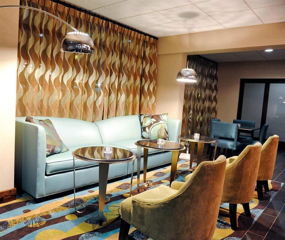 Hampton Inn Birmingham/풀턴데일 내부 사진