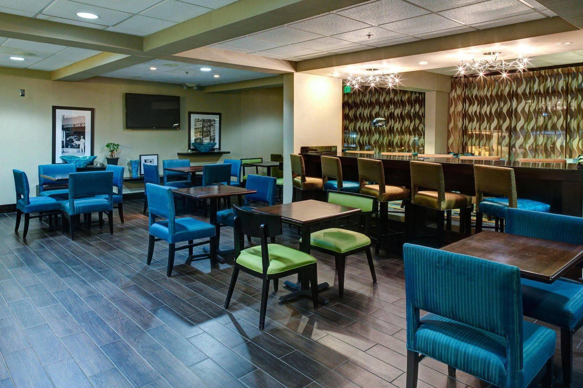 Hampton Inn Birmingham/풀턴데일 외부 사진