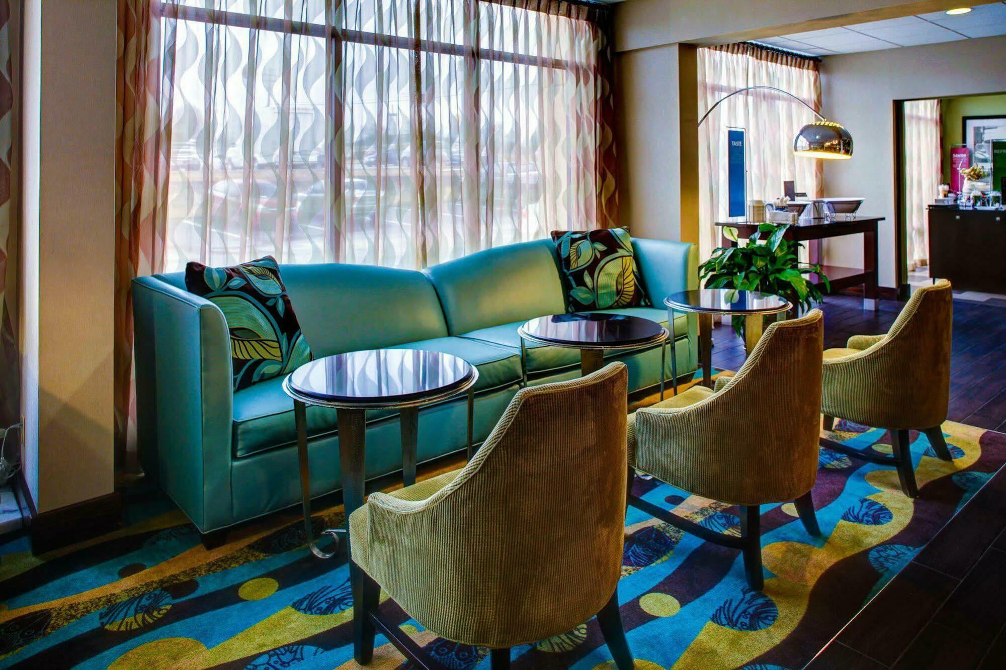 Hampton Inn Birmingham/풀턴데일 외부 사진