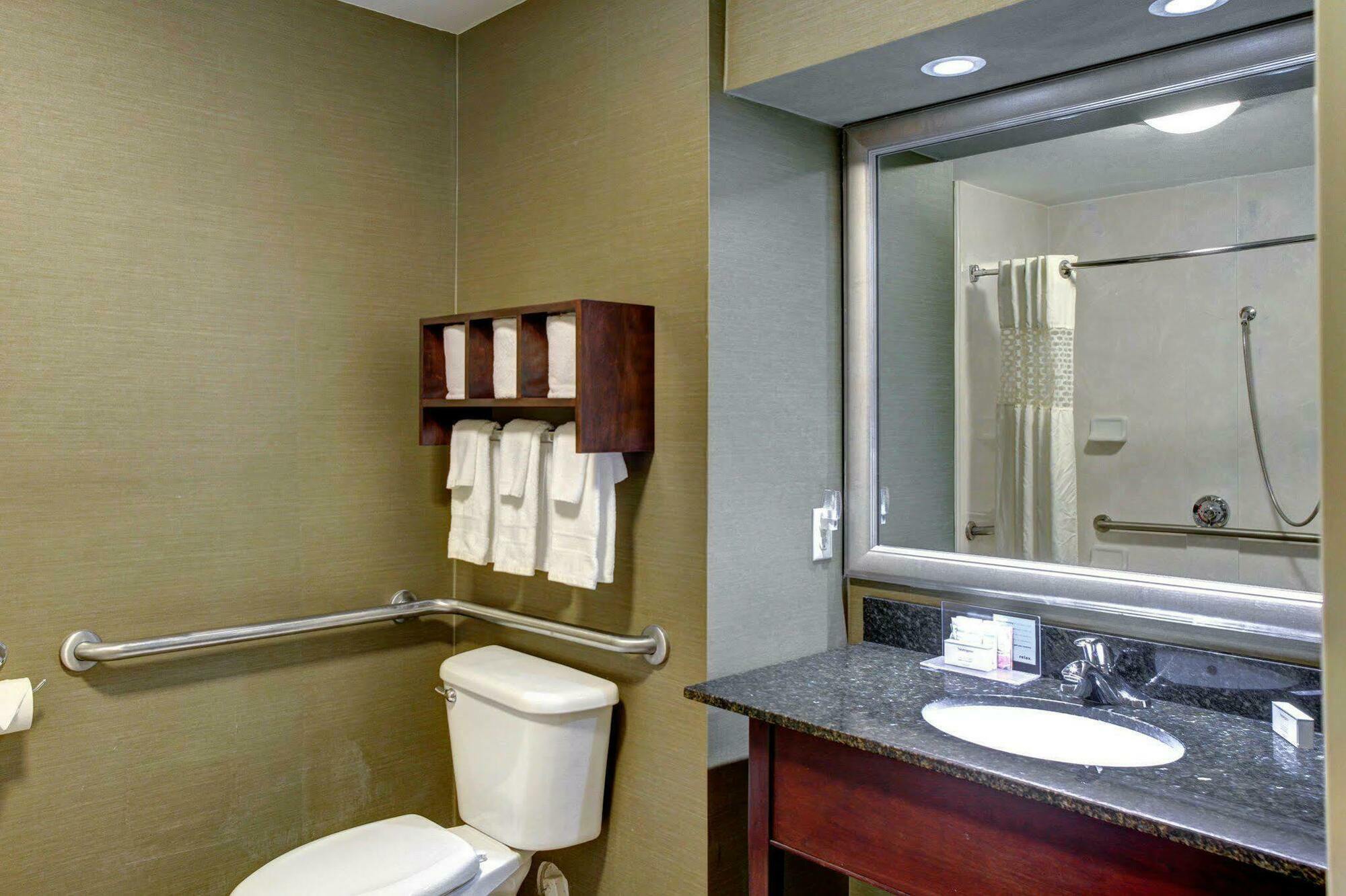 Hampton Inn Birmingham/풀턴데일 외부 사진